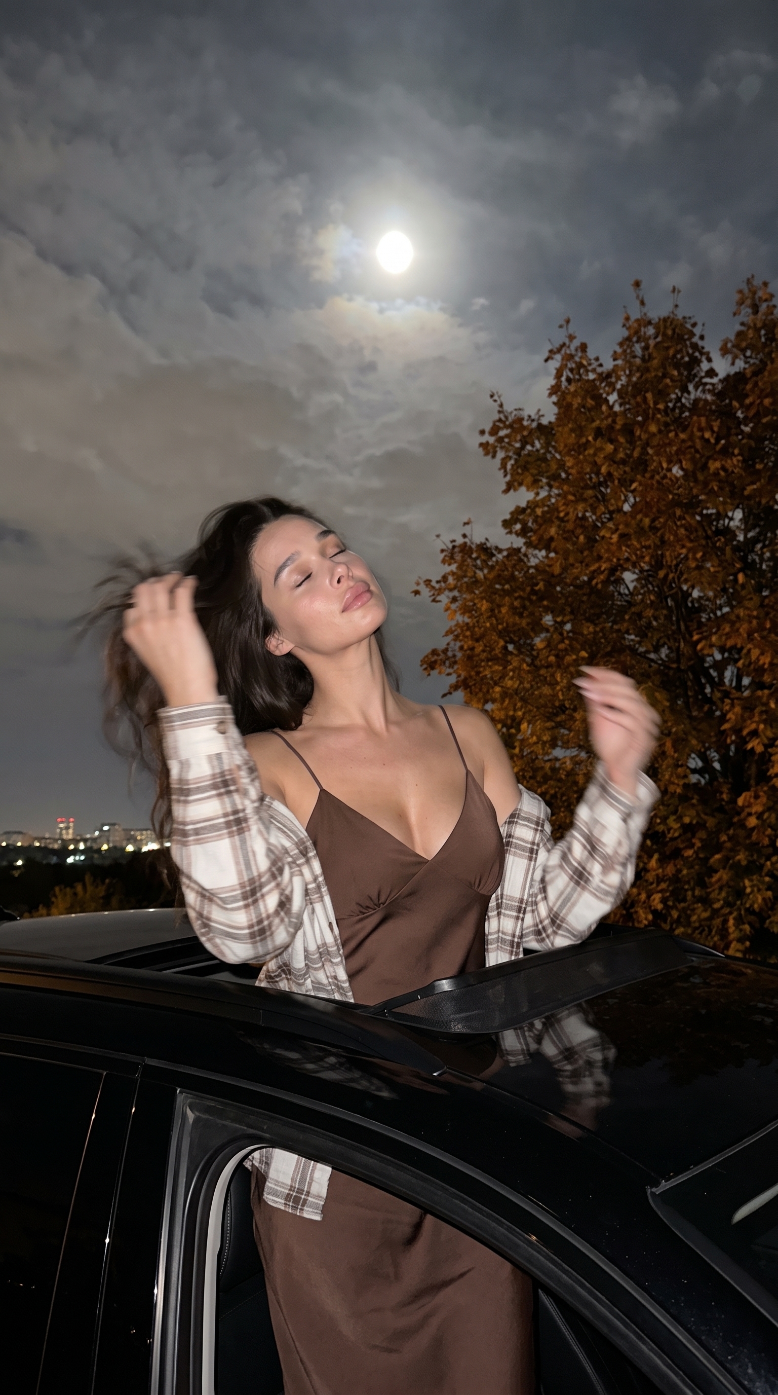 Ночной люк внедорожника